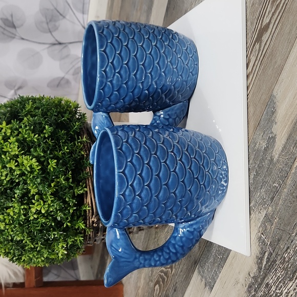 Set of 2 Mermaid Mugs - Picture 2 of 5